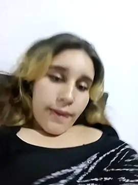 Snapshot of Keidy_rojas1 chatting on 12/18/24, 09:25 Keidy rojas1 online show from 12/18/24, 09:25