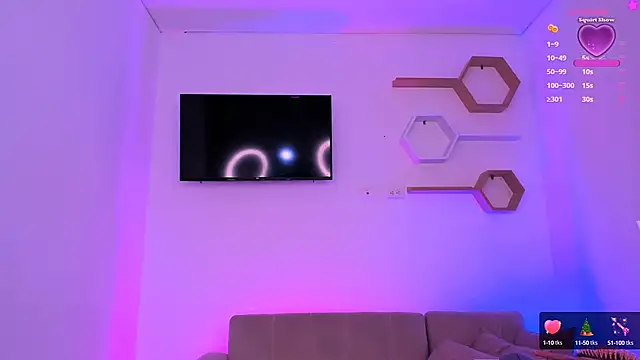 Snapshot of Nicol_ofi24 chatting on 01/05/25, 05:09 Nicol ofi24 online show from 01/05/25, 05:09