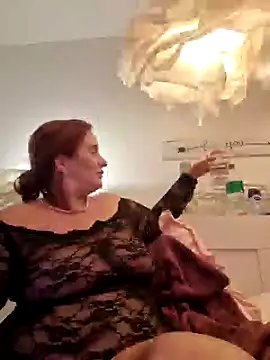 Snapshot of Engel_mia chatting on 02/02/25, 01:12 Engel mia online show from 02/02/25, 01:12