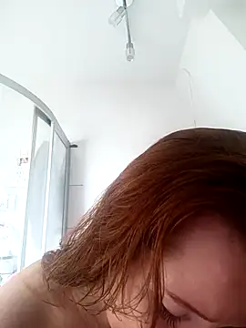 Snapshot of Engel_mia chatting on 02/21/25, 12:39 Engel mia online show from 02/21/25, 12:39