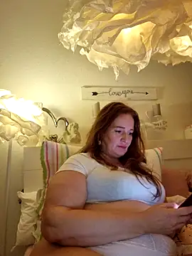 Snapshot of Engel_mia chatting on 03/10/25, 10:24 Engel mia online show from 03/10/25, 10:24