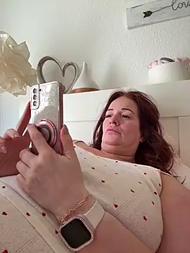 Engel mia online show from 02/15/26, 08:57