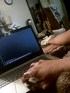 Snapshot of Creationmonster0 chatting on 03/02/25, 11:29 Creationmonster0 online show from 03/02/25, 11:29