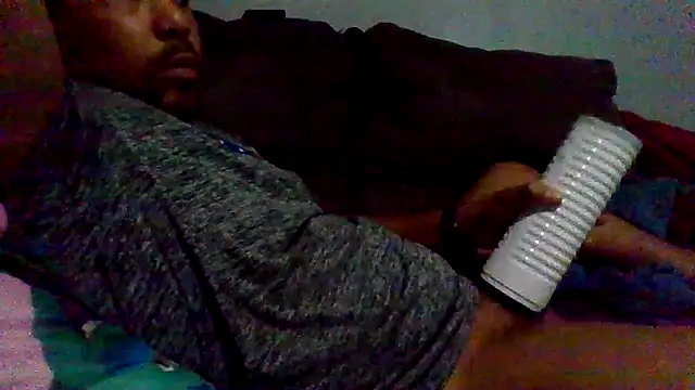 Snapshot of Creationmonster0 chatting on 09/16/25, 07:37 Creationmonster0 online show from 09/16/25, 07:37