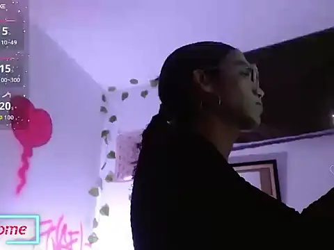Melody200420 online show from 11/25/25, 11:27