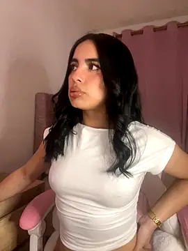 Snapshot of Emily-14 chatting on 12/02/25, 05:13 Emily-14 online show from 12/02/25, 05:13