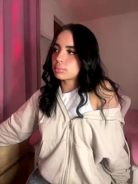 Emily-14 online show from 12/21/25, 06:42