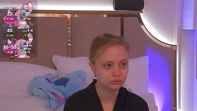 Snapshot of DorisHell chatting on 11/09/25, 03:16 DorisHell online show from 11/09/25, 03:16