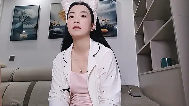 sasa-loves online show from 12/22/25, 12:40