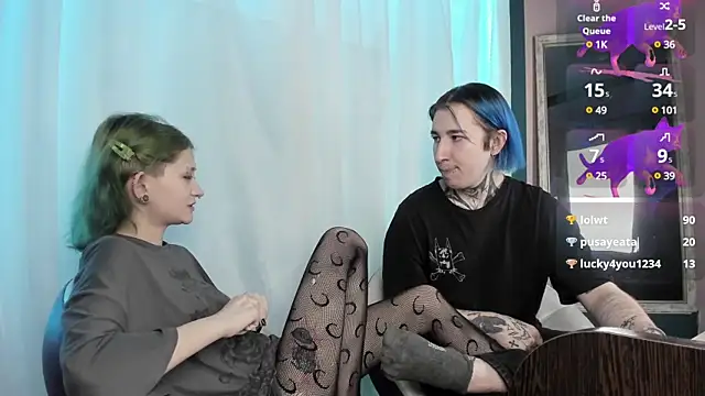 Snapshot of Milten-Trish chatting on 01/22/25, 10:40 Milten-Trish online show from 01/22/25, 10:40