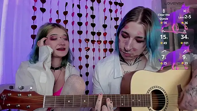 Snapshot of Milten-Trish chatting on 02/13/25, 10:54 Milten-Trish online show from 02/13/25, 10:54