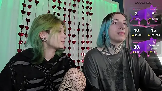 Snapshot of Milten-Trish chatting on 03/21/25, 09:34 Milten-Trish online show from 03/21/25, 09:34