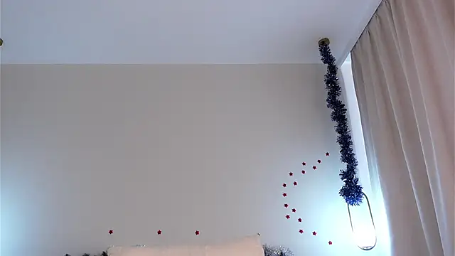 Snapshot of FalineDowlen chatting on 01/09/25, 04:41 FalineDowlen online show from 01/09/25, 04:41