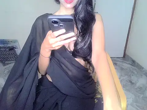 Snapshot of kritikadoll chatting on 09/19/25, 04:03 kritikadoll online show from 09/19/25, 04:03