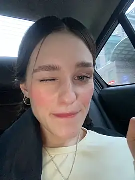 Mia Mia M online show from 02/12/26, 02:45