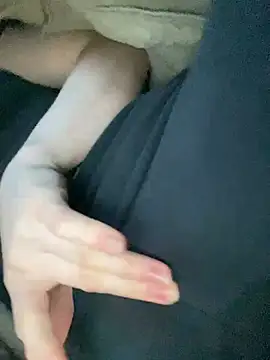 Mia Mia M online show from 03/03/26, 03:40