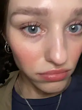 Mia Mia M online show from 03/12/26, 02:01