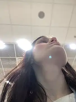 Mia Mia M online show from 06/04/26, 03:40