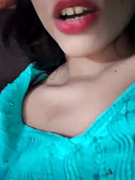 Snapshot of Babby_girl08 chatting on 11/04/25, 07:07 Babby girl08 online show from 11/04/25, 07:07