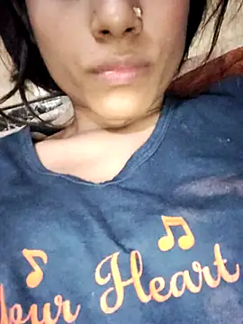 Snapshot of Babby_girl08 chatting on 11/06/25, 07:59 Babby girl08 online show from 11/06/25, 07:59