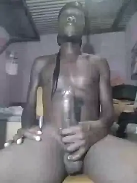 Snapshot of GOLDEN_HQUR chatting on 01/22/25, 11:10 GOLDEN HQUR online show from 01/22/25, 11:10