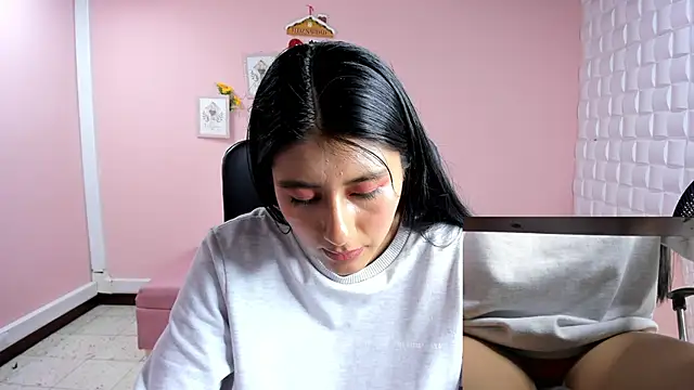 CarlaAlvez online show from 01/14/25, 06:28