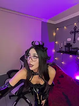 vampy dolll online show from 05/29/26, 12:19