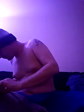 Snapshot of cmichaelxxx chatting on 12/16/24, 11:22 cmichaelxxx online show from 12/16/24, 11:22