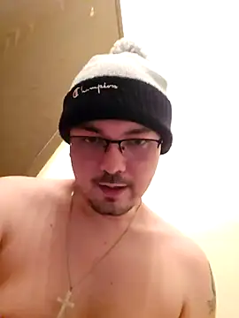 Snapshot of cmichaelxxx chatting on 01/08/25, 09:01 cmichaelxxx online show from 01/08/25, 09:01