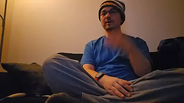 Snapshot of cmichaelxxx chatting on 01/11/25, 07:39 cmichaelxxx online show from 01/11/25, 07:39