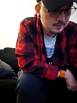 Snapshot of cmichaelxxx chatting on 01/11/25, 06:54 cmichaelxxx online show from 01/11/25, 06:54