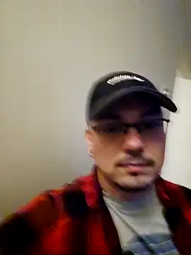 Snapshot of cmichaelxxx chatting on 01/11/25, 09:57 cmichaelxxx online show from 01/11/25, 09:57