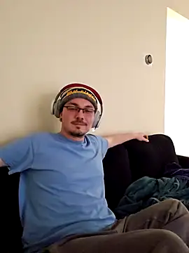 Snapshot of cmichaelxxx chatting on 01/13/25, 08:04 cmichaelxxx online show from 01/13/25, 08:04