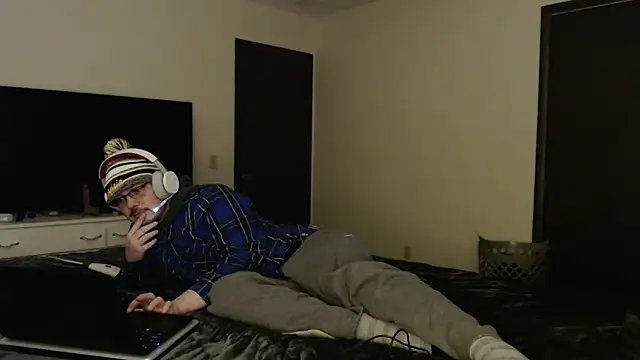 Snapshot of cmichaelxxx chatting on 01/14/25, 06:34 cmichaelxxx online show from 01/14/25, 06:34