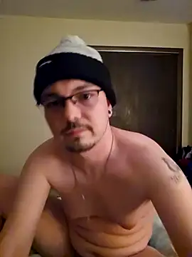 Snapshot of cmichaelxxx chatting on 01/16/25, 08:43 cmichaelxxx online show from 01/16/25, 08:43