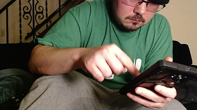 Snapshot of cmichaelxxx chatting on 03/05/25, 02:03 cmichaelxxx online show from 03/05/25, 02:03