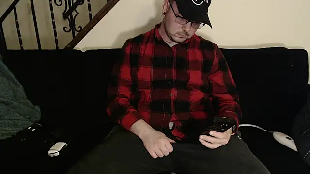 Snapshot of cmichaelxxx chatting on 03/20/25, 05:13 cmichaelxxx online show from 03/20/25, 05:13