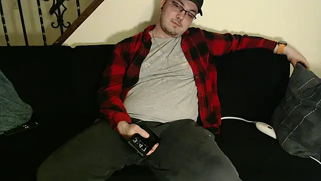 Snapshot of cmichaelxxx chatting on 03/20/25, 10:10 cmichaelxxx online show from 03/20/25, 10:10