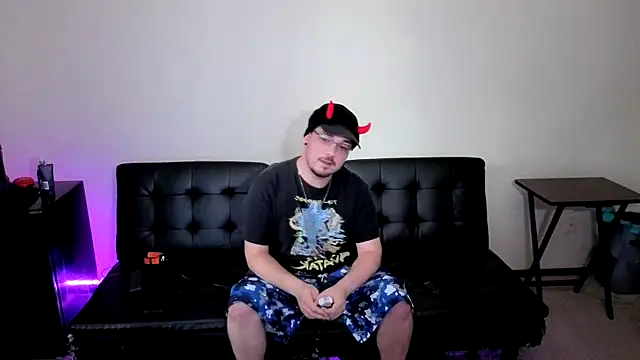 Snapshot of cmichaelxxx chatting on 09/23/25, 09:29 cmichaelxxx online show from 09/23/25, 09:29