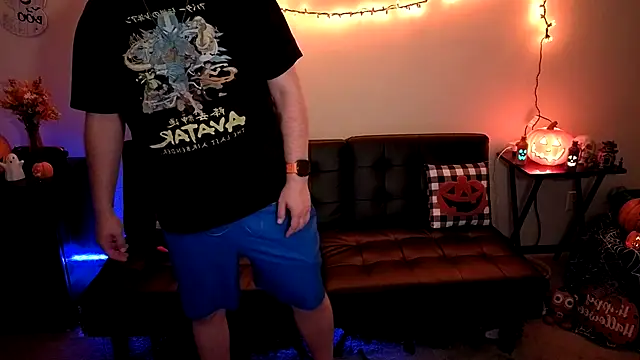 Snapshot of cmichaelxxx chatting on 10/18/25, 01:52 cmichaelxxx online show from 10/18/25, 01:52