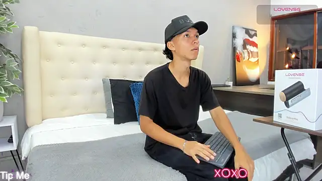 Snapshot of ricky_backus chatting on 03/06/25, 11:25 ricky backus online show from 03/06/25, 11:25