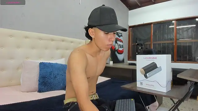 Snapshot of ricky_backus chatting on 03/13/25, 07:06 ricky backus online show from 03/13/25, 07:06