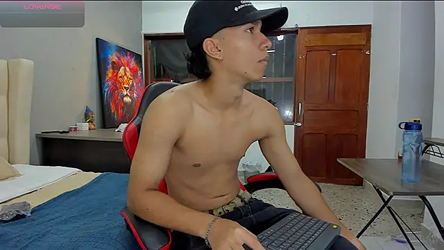 Snapshot of ricky_backus chatting on 10/06/25, 11:29 ricky backus online show from 10/06/25, 11:29