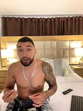 Snapshot of Sweet_and_caramel chatting on 11/30/25, 11:09 Sweet and caramel online show from 11/30/25, 11:09