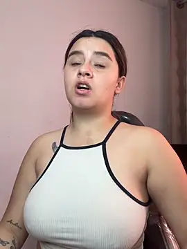 SaraBraun  online show from 12/20/25, 04:03