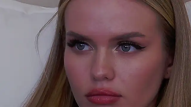 Snapshot of KristinaMaers chatting on 02/24/25, 04:49 KristinaMaers online show from 02/24/25, 04:49