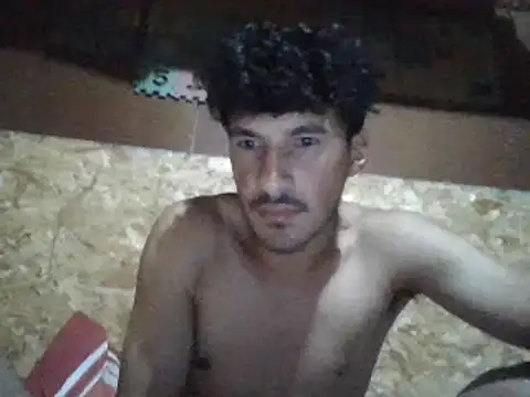 Snapshot of xxx-999 chatting on 03/22/25, 04:35 xxx-999 online show from 03/22/25, 04:35