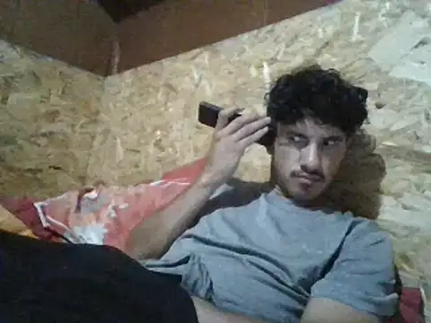 Snapshot of xxx-999 chatting on 03/23/25, 02:37 xxx-999 online show from 03/23/25, 02:37