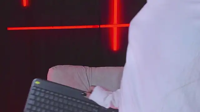 Michell Wallker online show from 01/10/26, 02:08