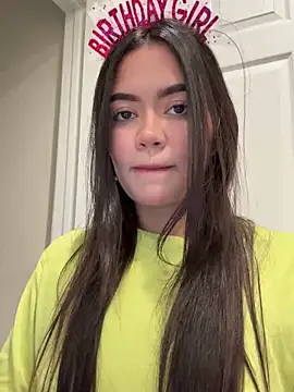 Snapshot of xsweetv chatting on 02/11/25, 02:46 xsweetv online show from 02/11/25, 02:46